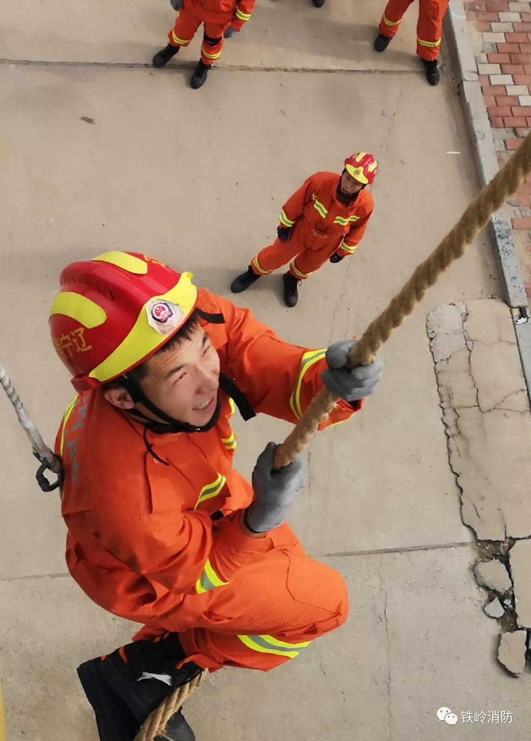 TK体育-F1总决赛，南城海豚队与剑门铁骑队读秒扳平，体能对抗拉满！细节处理更胜一筹的简单介绍