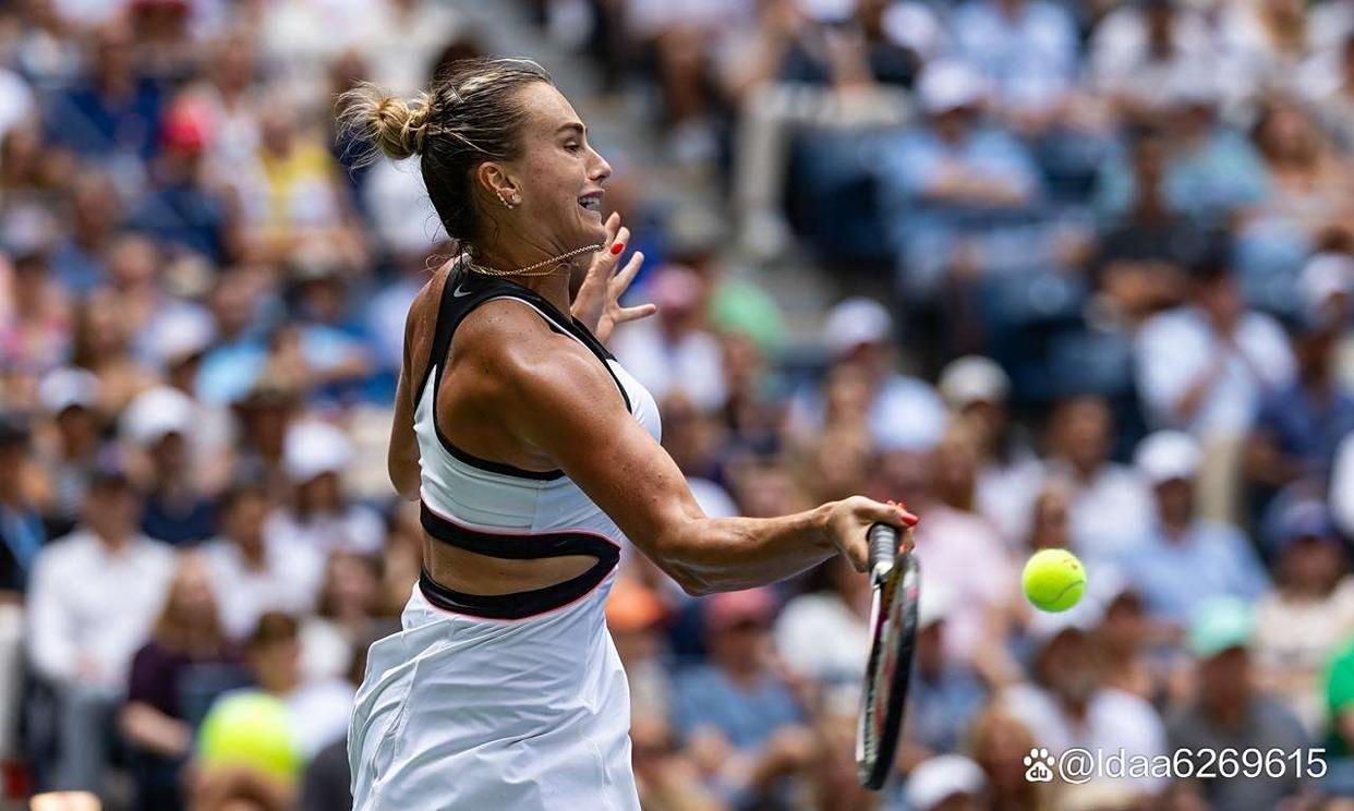 TK体育-阿扎伦卡在巴塞罗那比赛中问鼎冠军，连败引发热议！的简单介绍