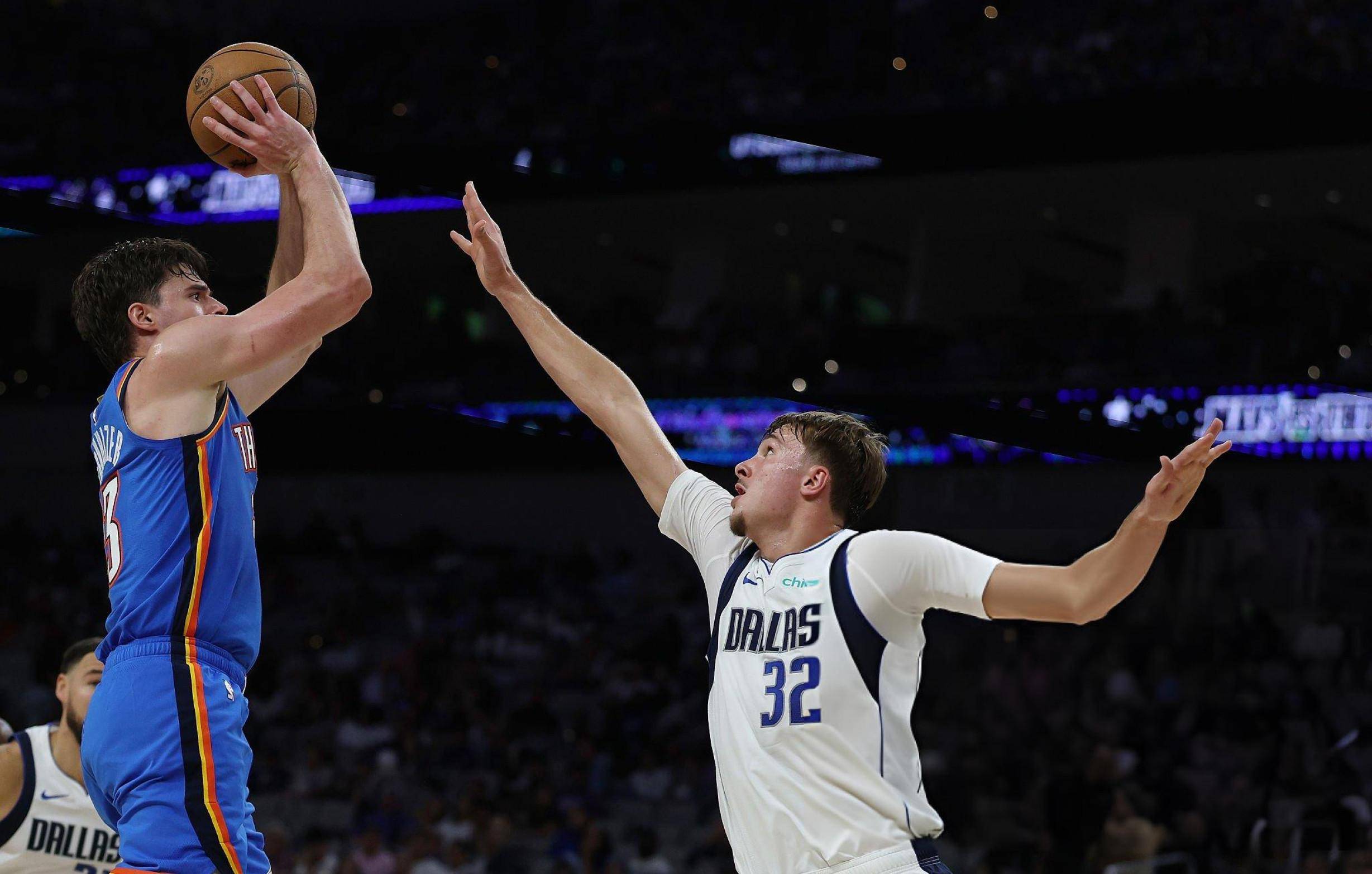 TK直播-包含Rookie在独行侠比赛中高光表现，赛事规则更新引发热议！的词条